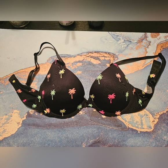 Victoria's Secret Other - Victoria’s Secret Colorful Palm Tree Print Bra‎ 32C